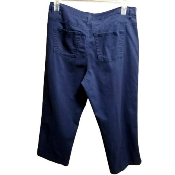 Basic Editions Jean Capri Pants Size 10 - Picture 3 of 8